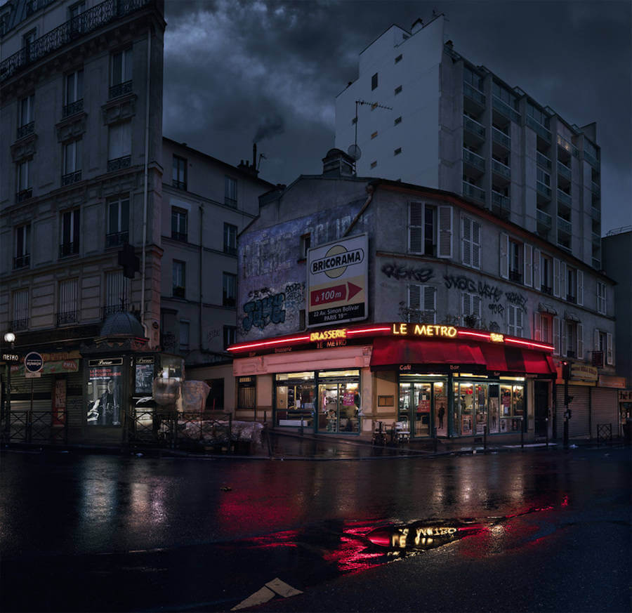 Cinematic Night Photos Lost Parisian Cafés by Blaise Arnold red-lights-blaise-arnold-fy-6