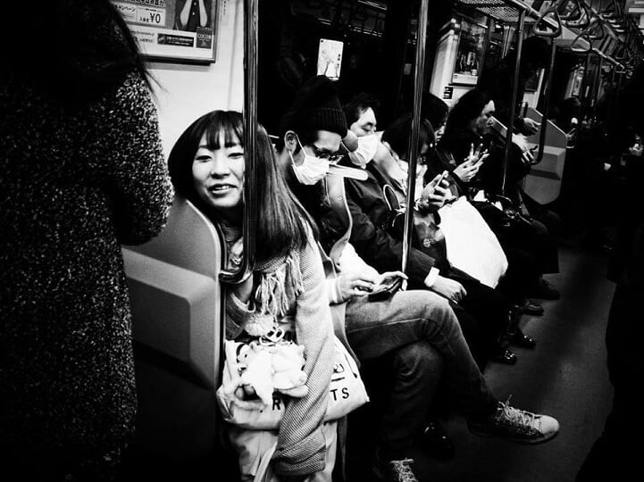 Street Photographer Captures Candid Moments in Tokyo chulsu-kim-street-photo-fy-11