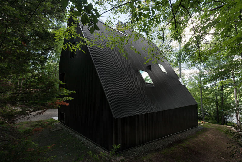 Modern Cabin in Hemlock Forest modern-cabin-hemlock-forest-quebec-canada-3