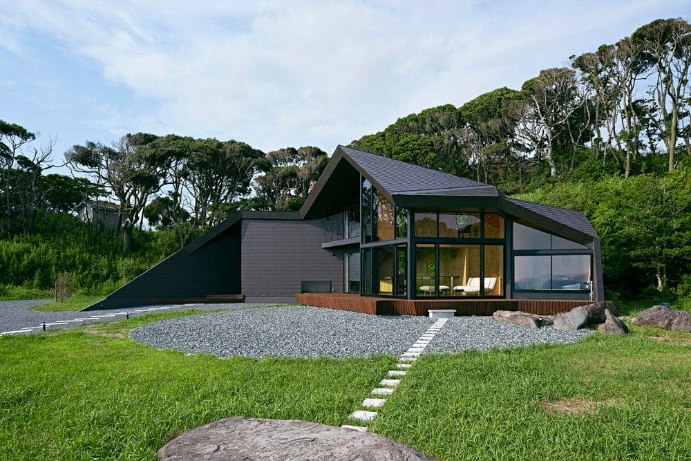 Villa Escargot by Takeshi Hirobe Architects 01