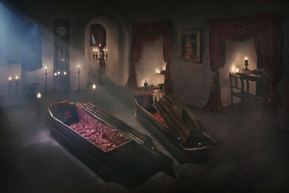 night-draculas-castle-transylvania-6