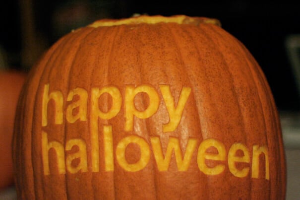 designer-pumpkin-carvings-4