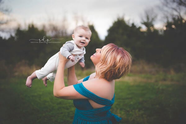 6 Mothers Join for One Stunning "Rainbow Baby" Photo Shoot shutter-darling-5