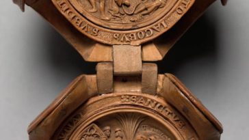 16th century miniature boxwood carvings 7