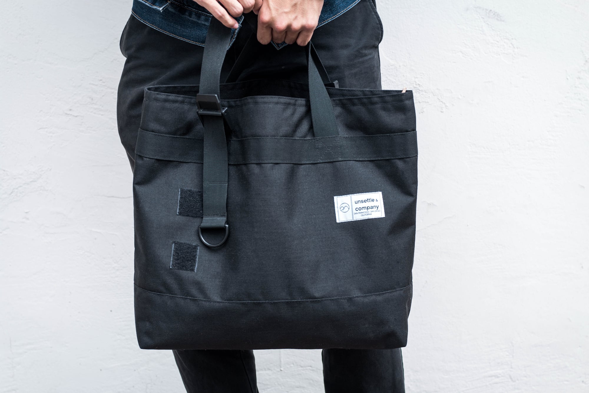 commuter tote bag lifestyle 4