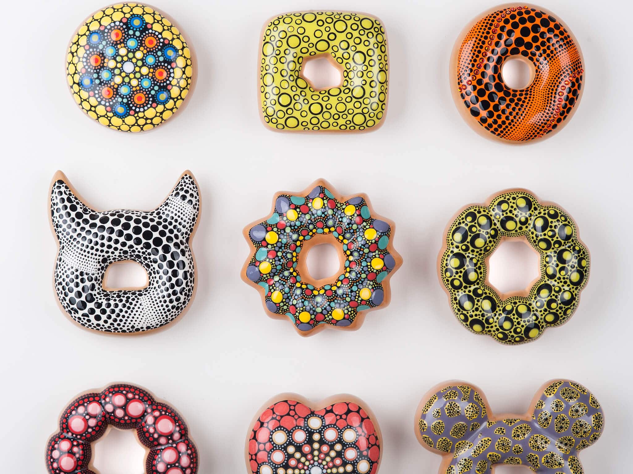 A Korean Artist Creates Creates Deliciously Glazed Ceramic Donuts FREEYORK