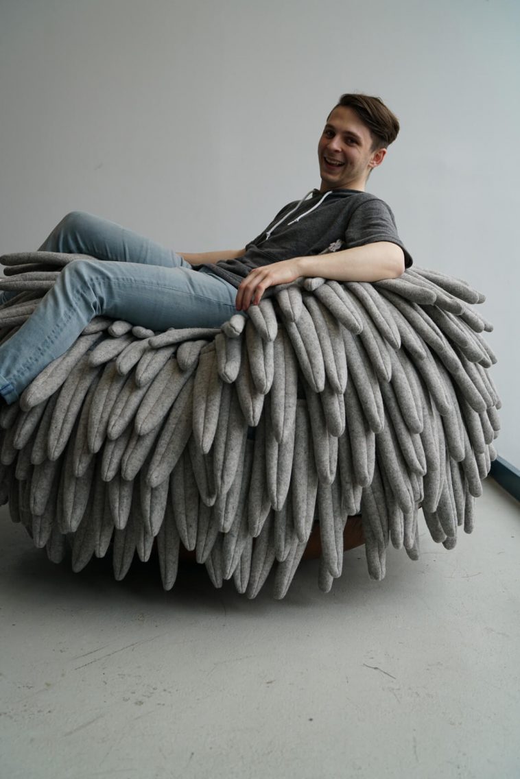 A Designer Created GOT Inspired Plush Chair | FREEYORK