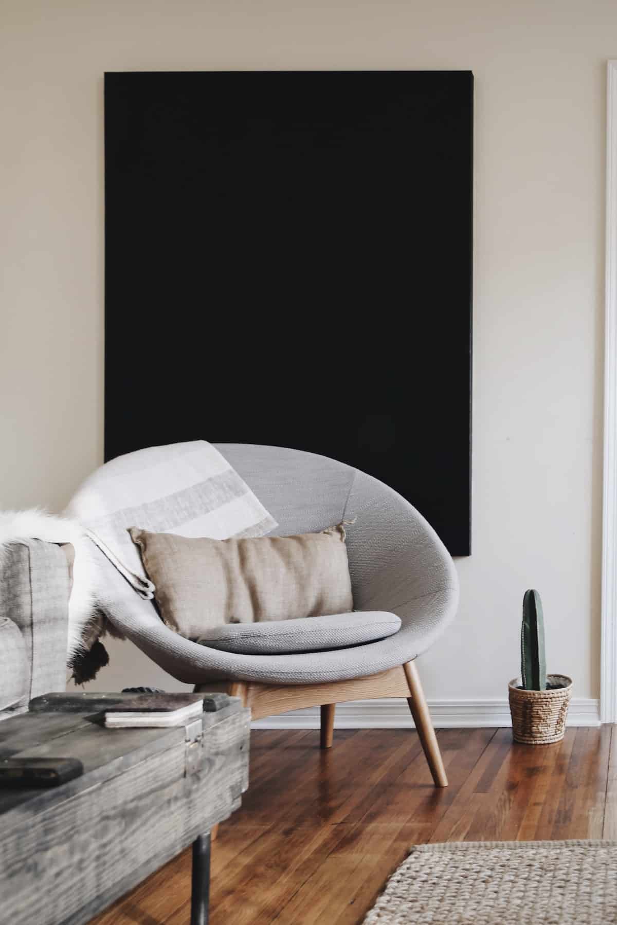 Black Is The New Black: 4 Interior Design Ideas All Minimalists Will