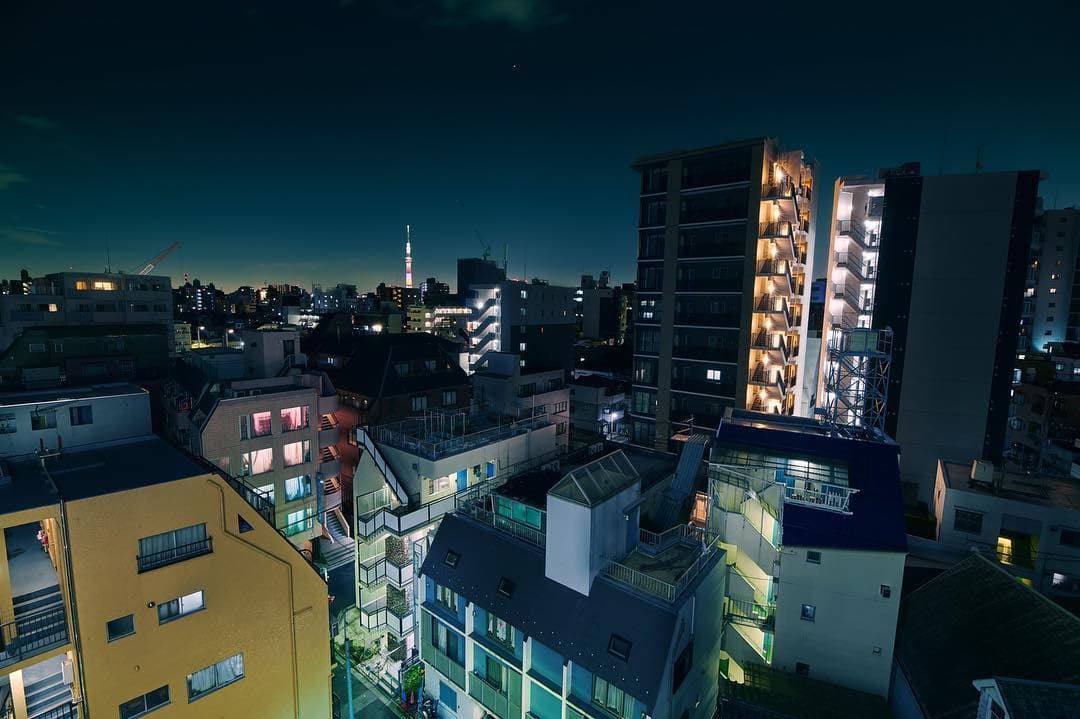 Photographer Axel Corjon takes photos of large metropolitan cities at night