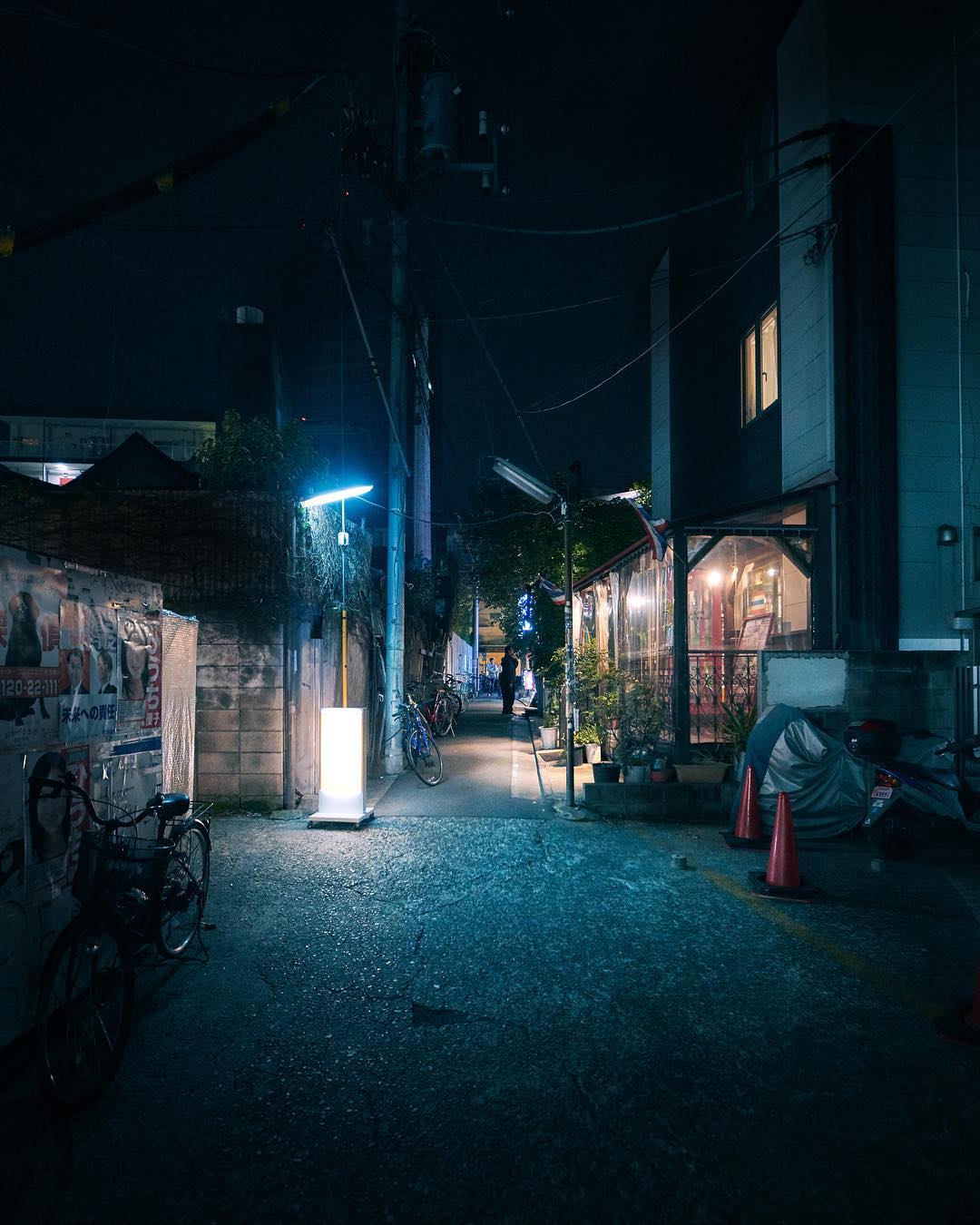 Photographer Axel Corjon takes photos of large metropolitan cities at night