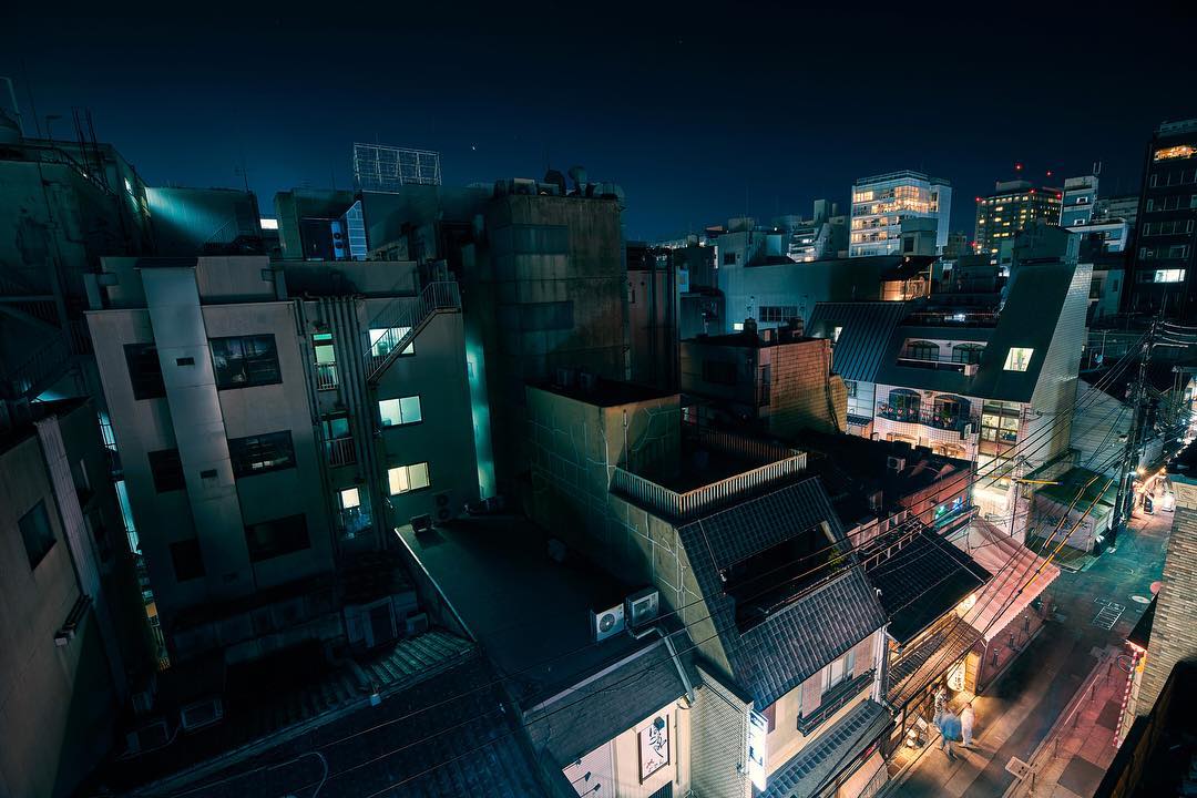Photographer Axel Corjon takes photos of large metropolitan cities at night
