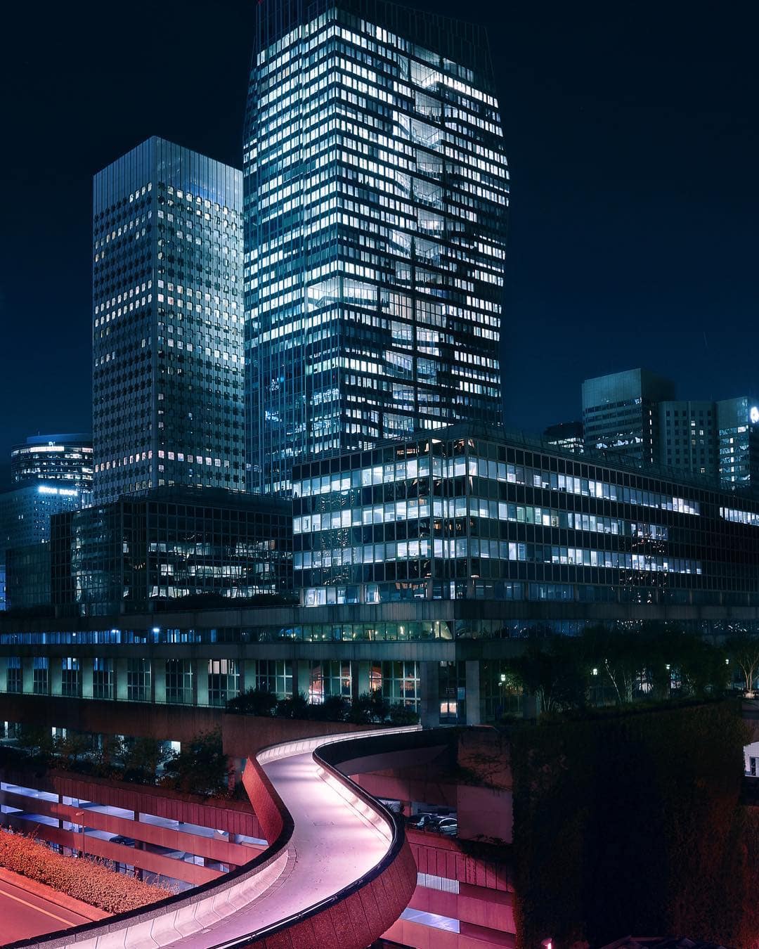 Photographer Axel Corjon takes photos of large metropolitan cities at night