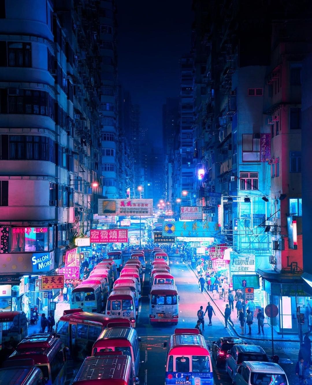 Photographer Axel Corjon takes photos of large metropolitan cities at night