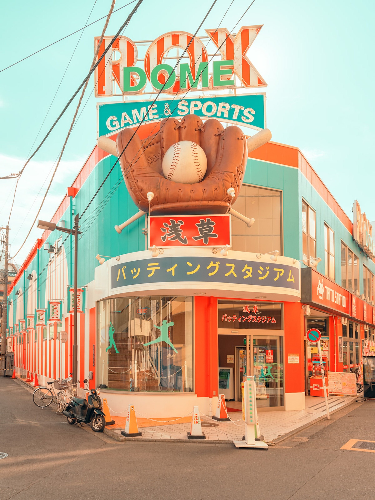 Giving Tokio a Candy-Colored Tint by shooting hyper-saturated photographs