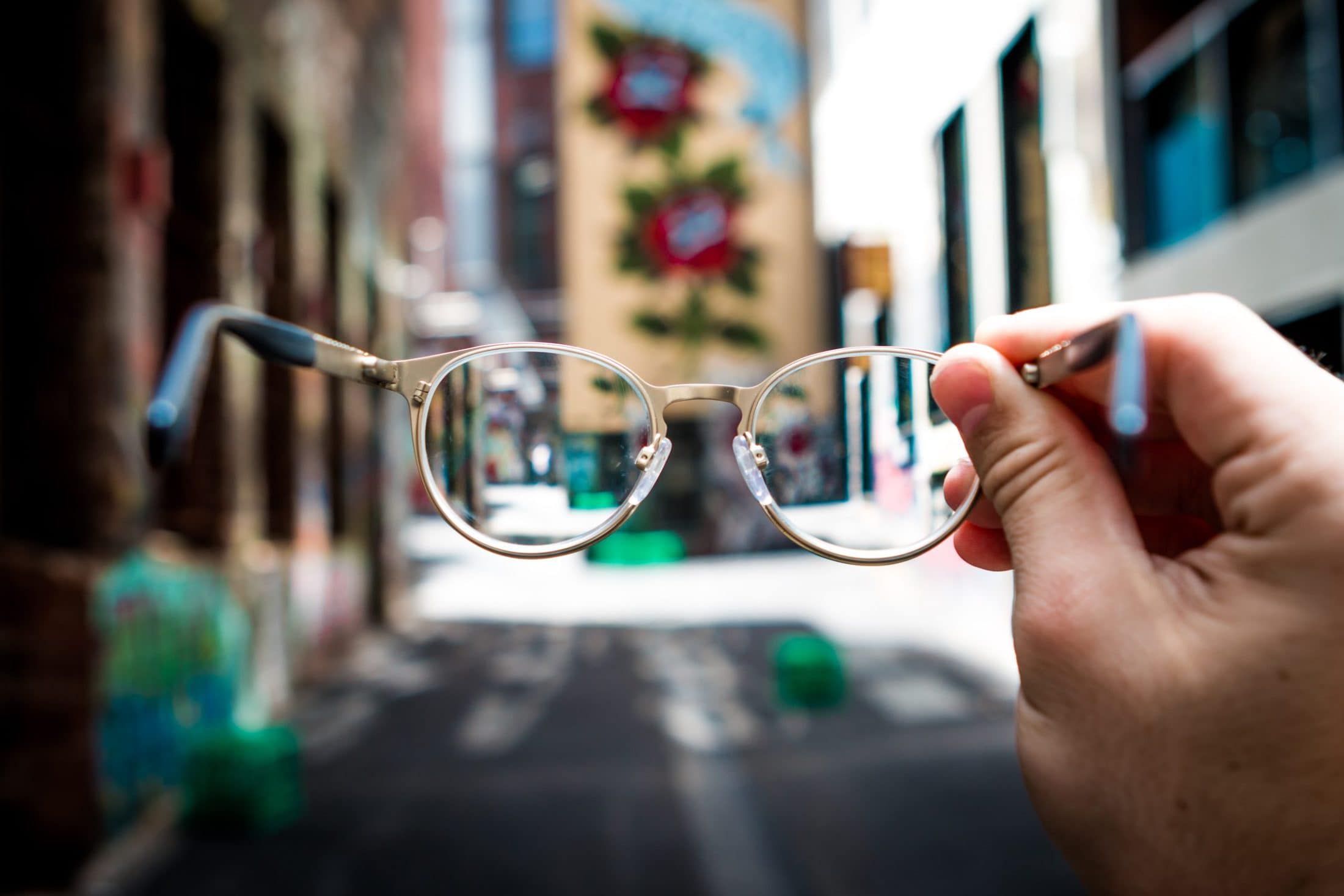 Photography Tips For People With Glasses FREEYORK