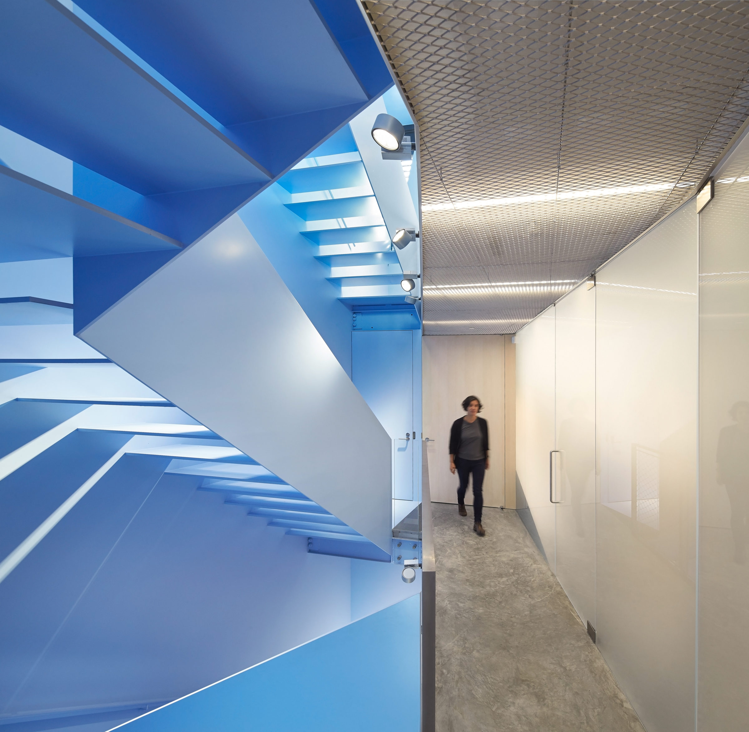 OPA's unique home hides a beautiful blue interior OPA 412 Lombard St San Fransisco ©HuftonCrow 036 1