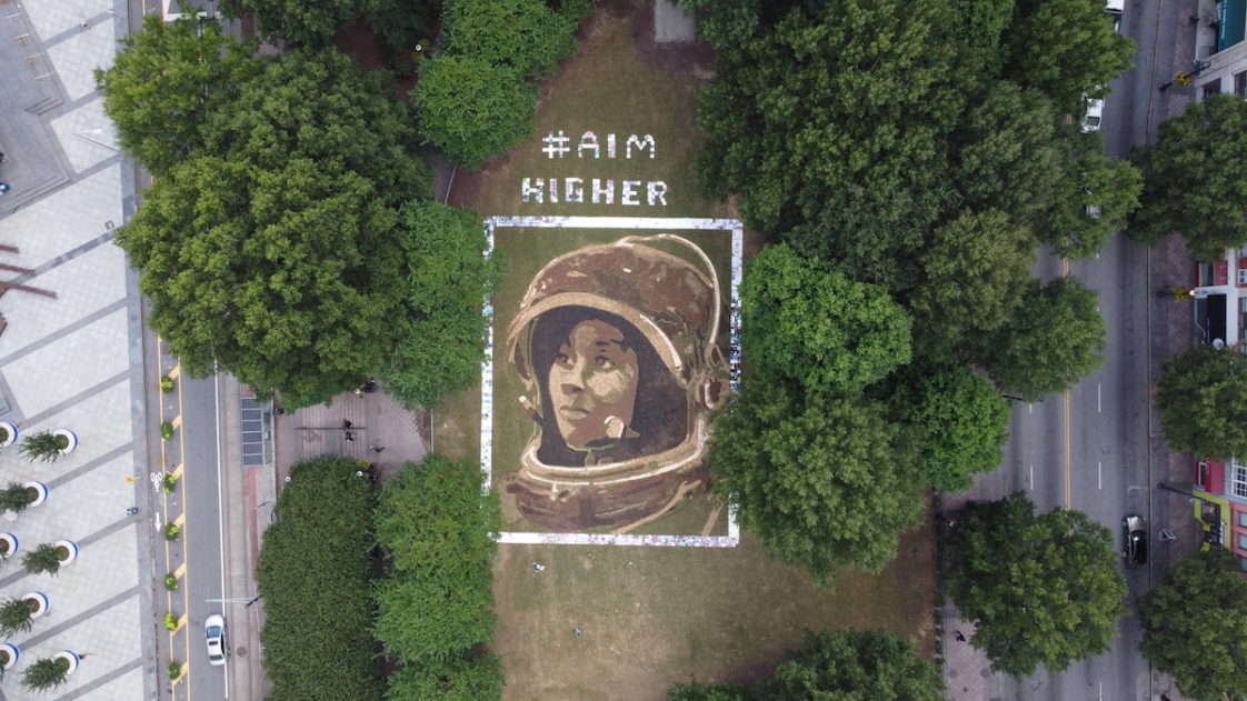 Stan Herd's Monumental 4,800-square-foot Portrait Of NASA Astronaut ...