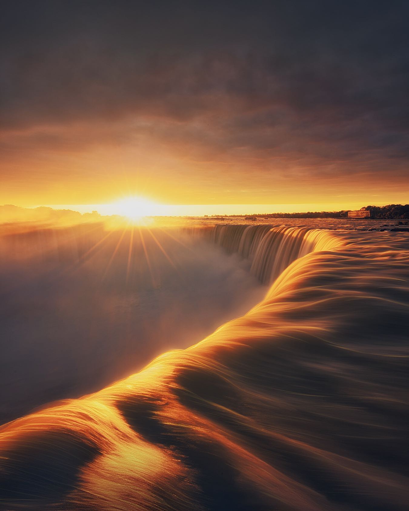 Humdrum to Magical: 49 Best Photos by Vancouver Photographer Kaiyhun