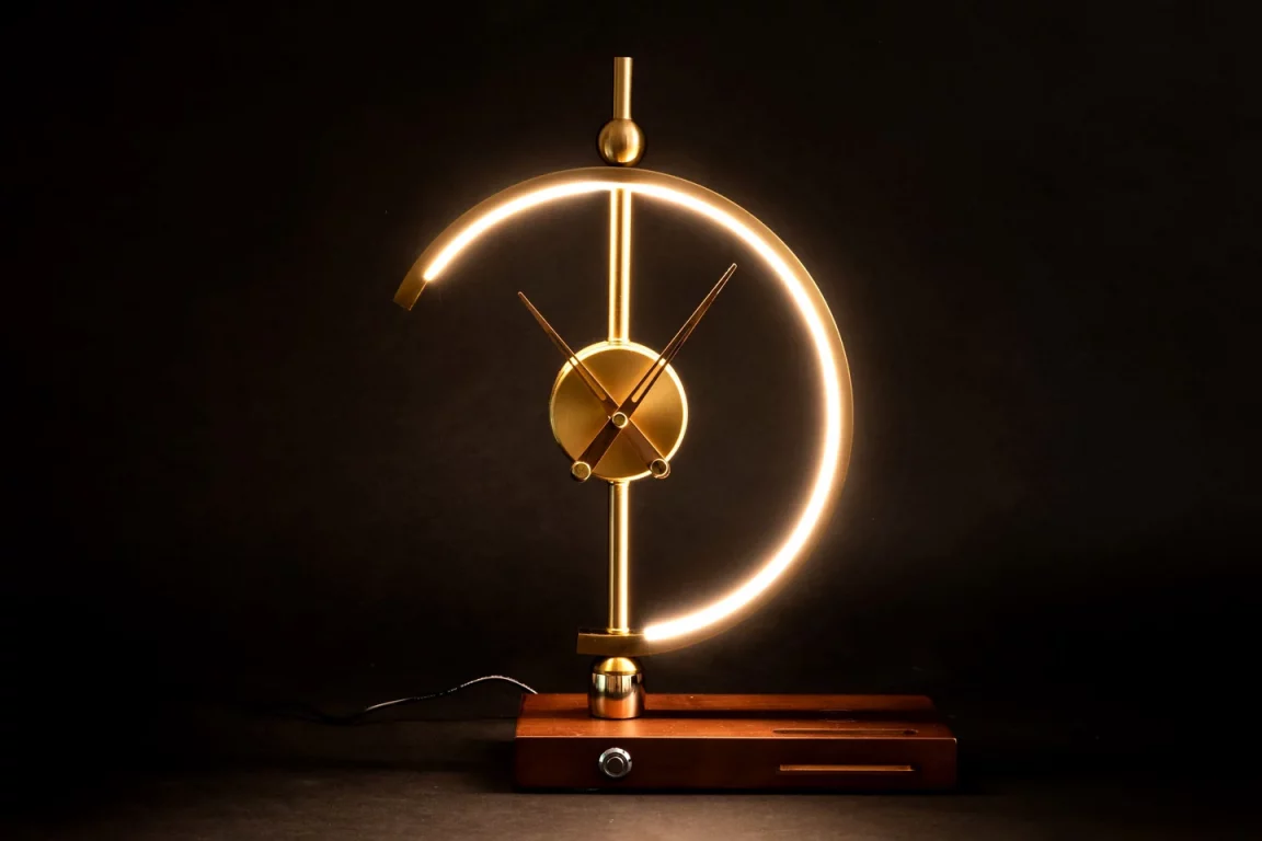 khonsu clock lamp 1