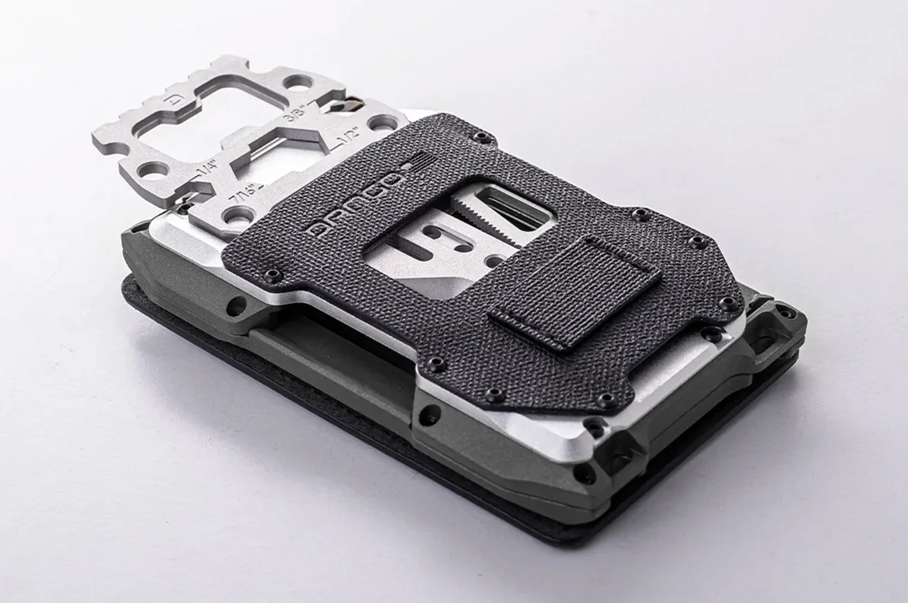 A10 Holster Backplate with Dango MT05 multi tool EDC 6