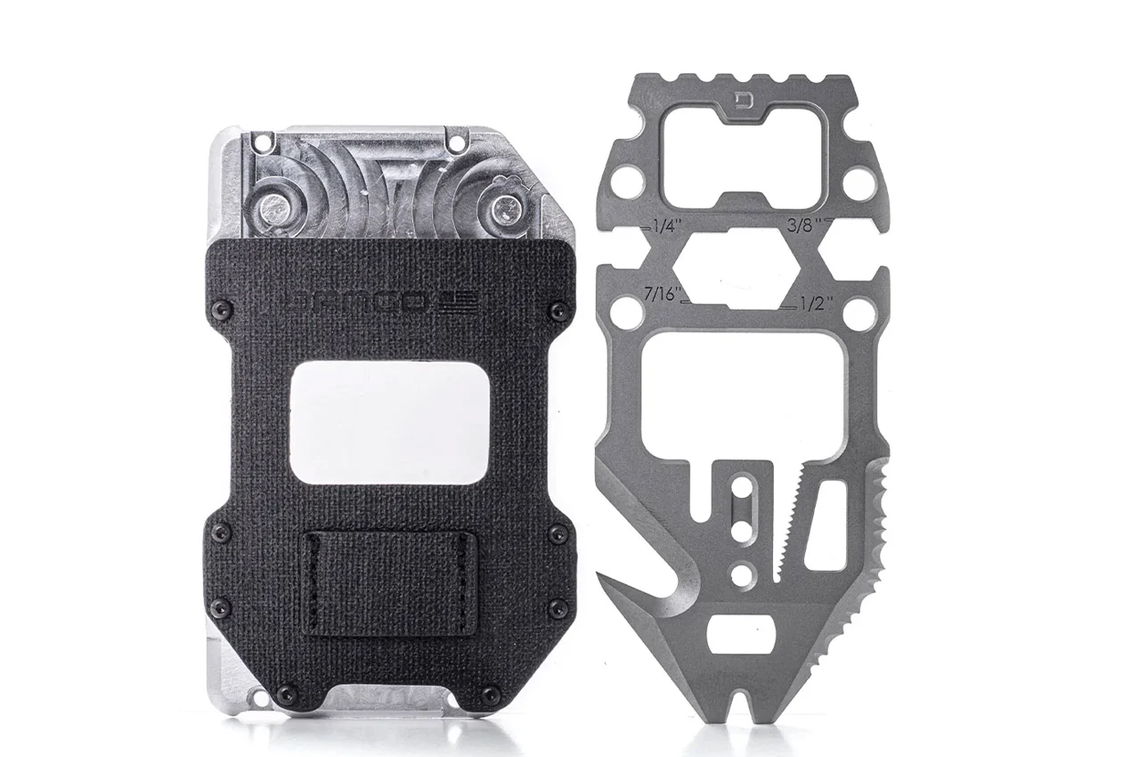 A10 Holster Backplate with Dango MT05 multi tool EDC 9