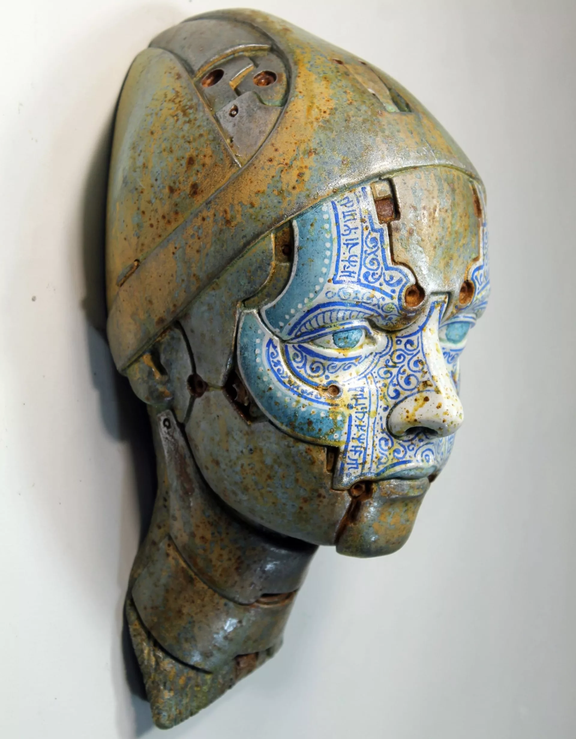 A Timelapse of “Naar Keizar,” a Steampunk Bust by Tomàs Barceló