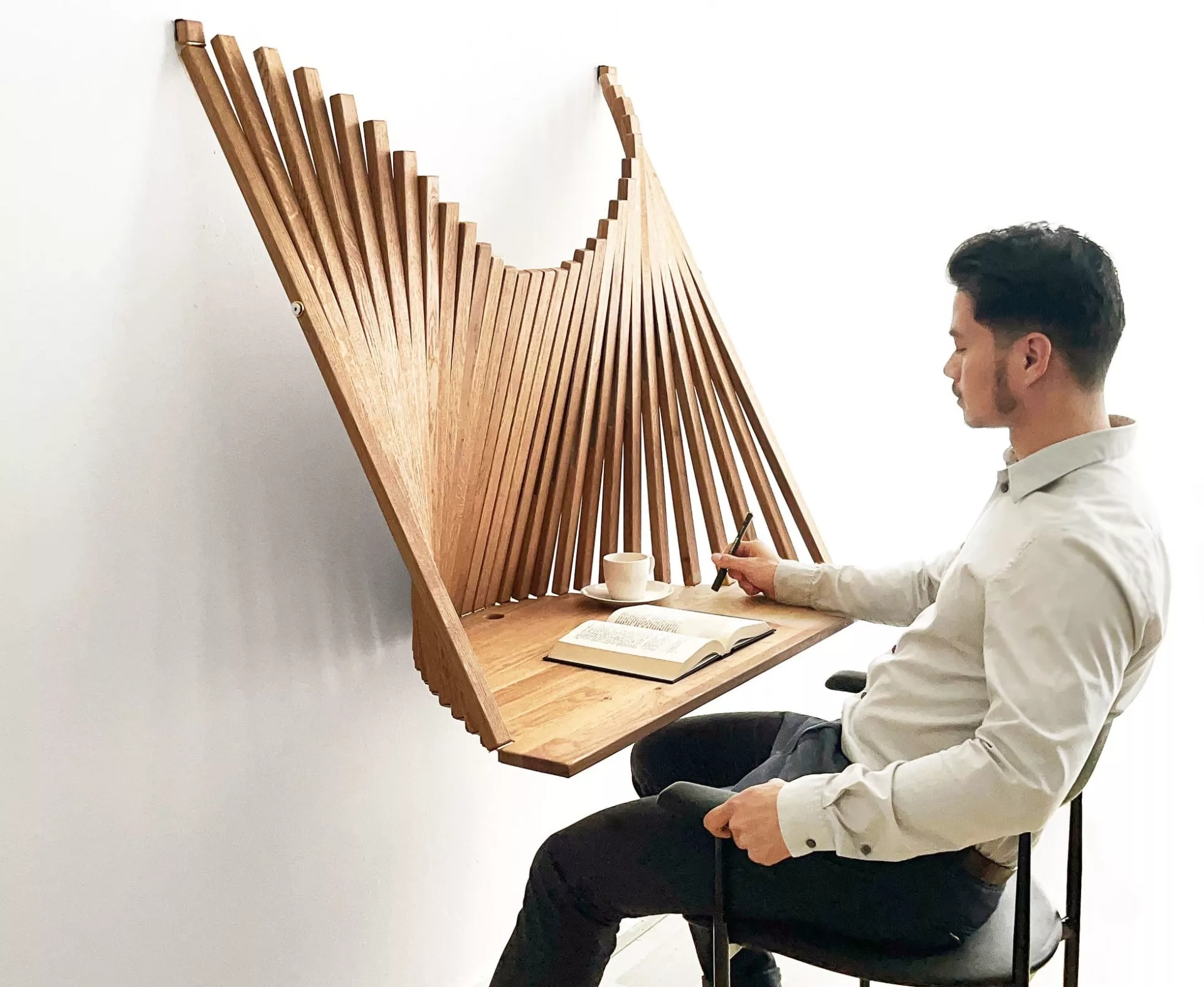 The Flow Wall Desk: A Revolutionary Work surface that Converts to Art