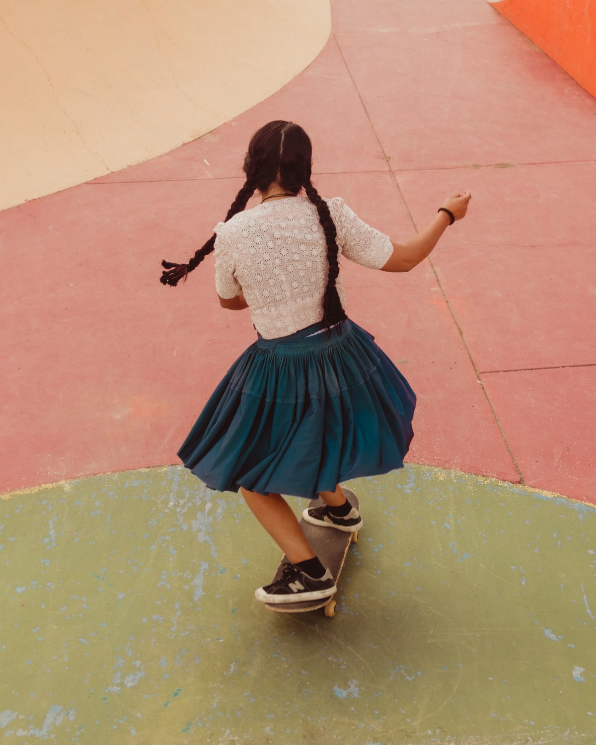 Exploring Bolivia's Cholitas Bravas: Photographer Celia D. Luna Shines a Light on Indigenous Women Skaters