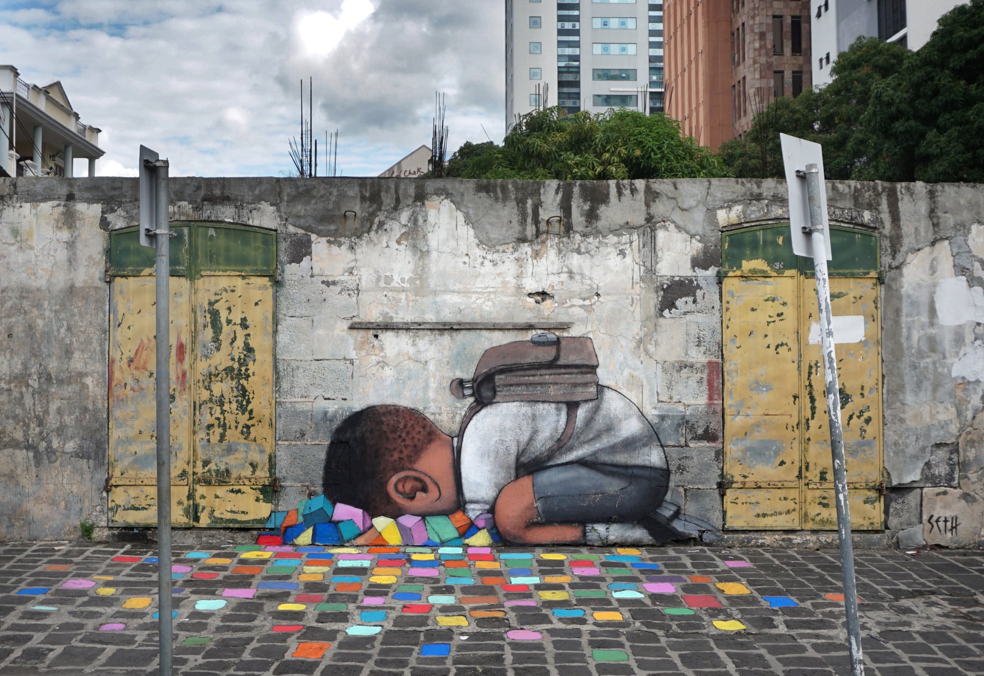 Art Beyond Borders: Seth Globepainter's Vibrant Journey from Donbas to Shanghai