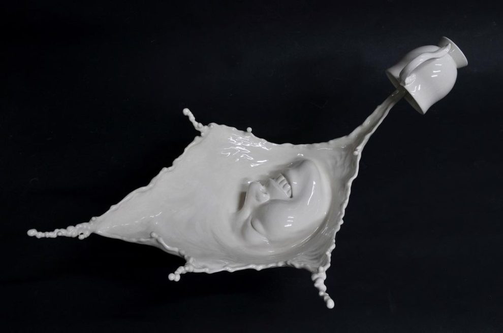 The Artistic Odyssey of Johnson Tsang: A Seamless Blend of Realism and Surrealism