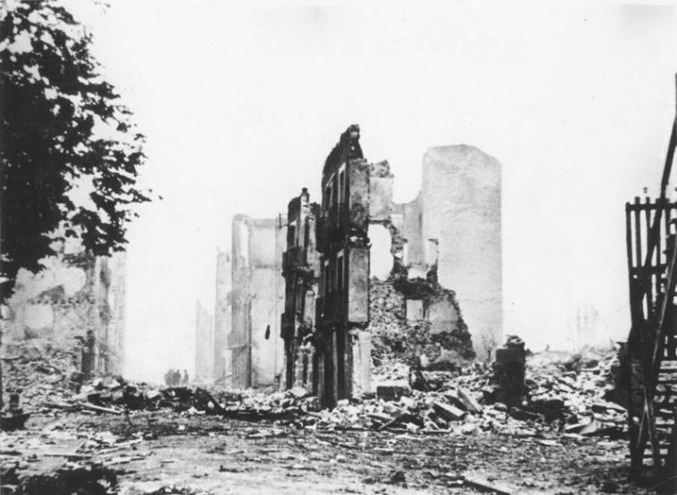 Bundesarchiv Bild 183 H25224 Guernica Ruinen 2017111912 5a1173a88ac68