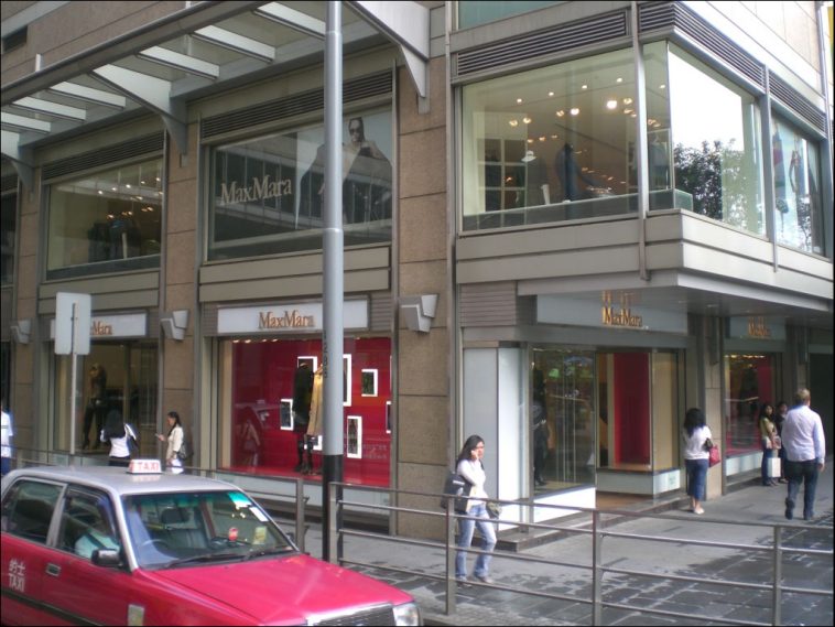 HK Central Prince s Building MaxMara Shop a 2017121811 5a37a4466b826
