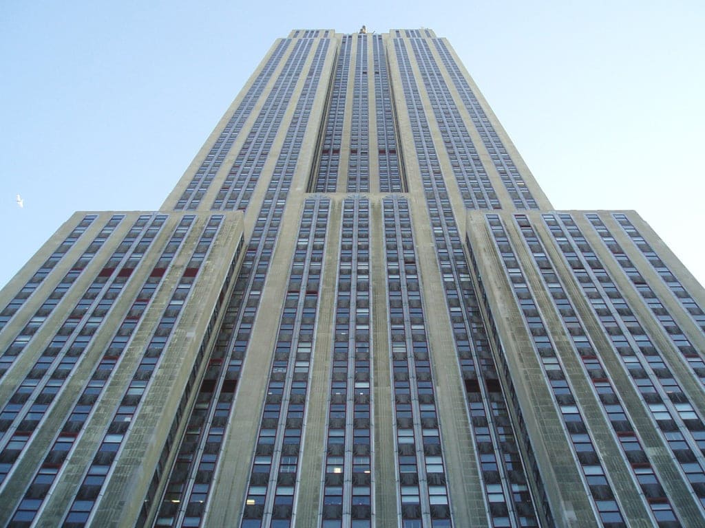 Looking Up at Empire State Building 2017062309 594cd96619a26