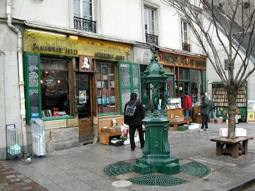 Shakespeare and Company store in Paris 2017121811 5a37a10f0888d