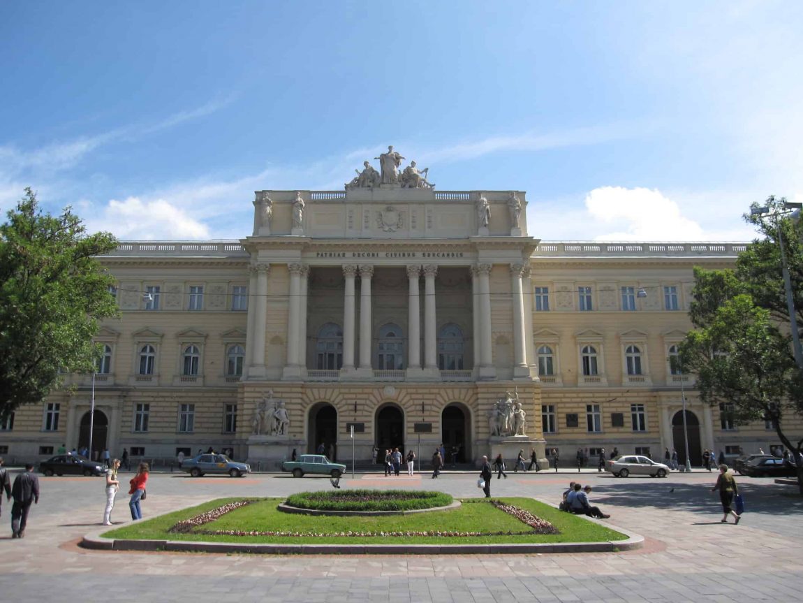 University Lviv 2009 1 2018021920 5a8b34602867b