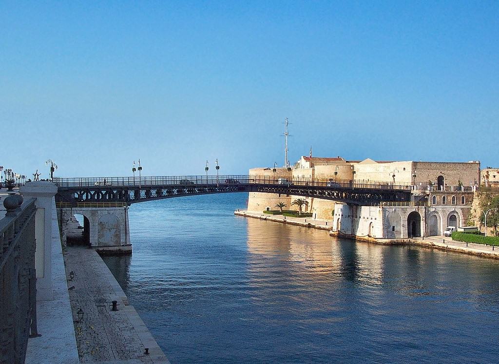 Ponte Girevole Taranto